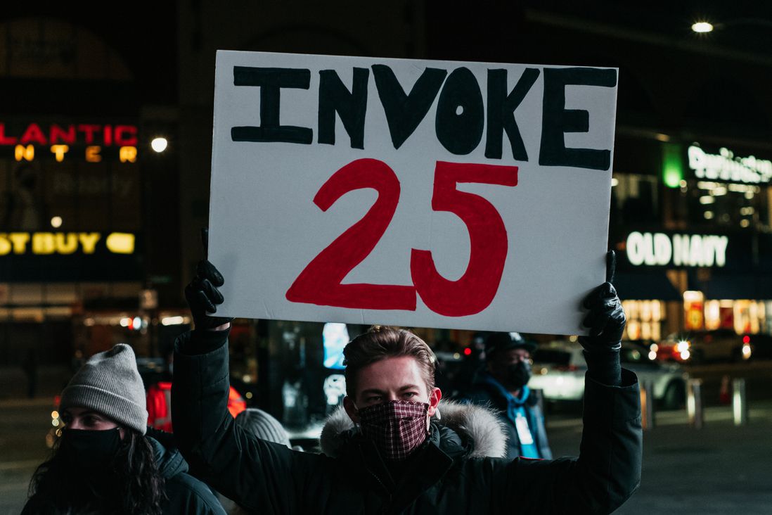 Invoke 25 sign
